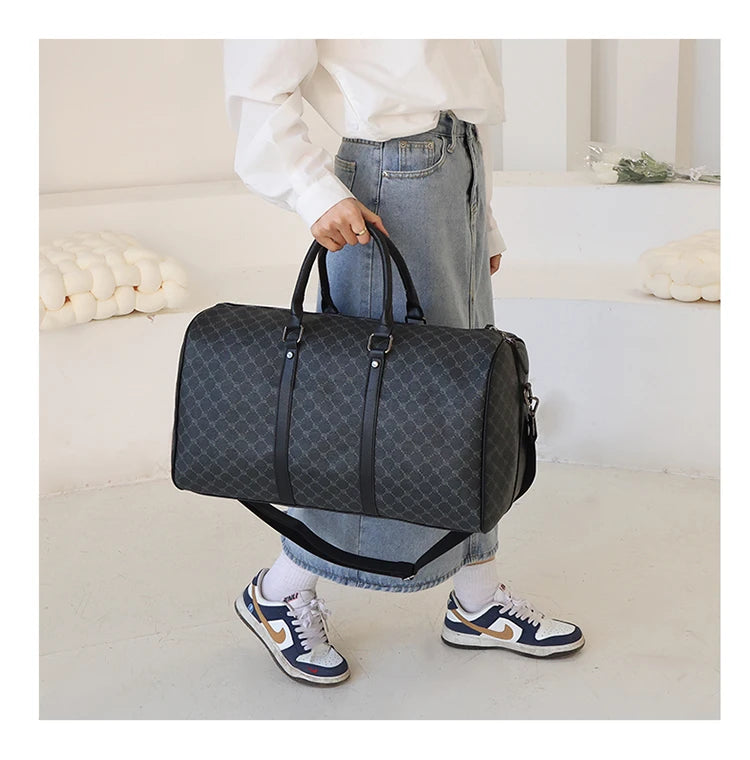 Luxury Brand 2023 Travel Bags Men Leisure Travel Fitness for Women Capacity Suitcases Handbags Hand Luggage Travel Duffle Bags